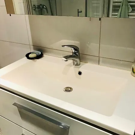 Апартаменты Idyllische Und Ruhig Gelegene 1zkb In *