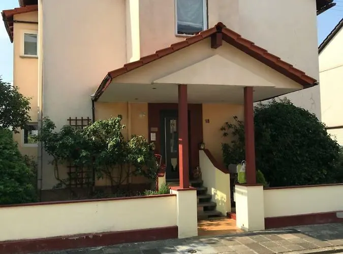 Idyllische Und Ruhig Gelegene 1zkb In